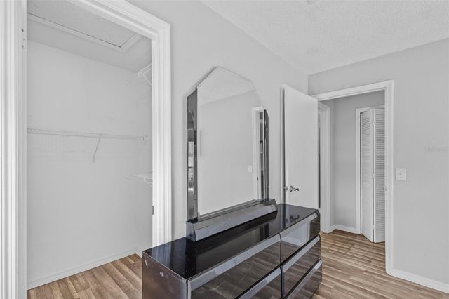 9481 HIGHLAND OAK DRIVE 305, Tampa, FL 33647