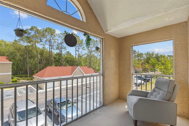 9481 HIGHLAND OAK DRIVE 305, Tampa, FL 33647