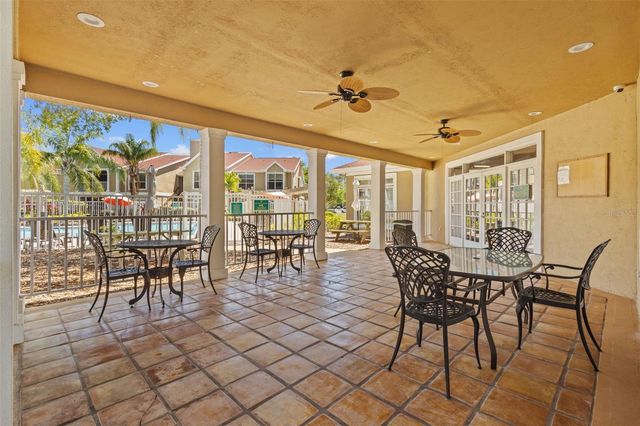 9481 HIGHLAND OAK DRIVE 305, Tampa, FL 33647