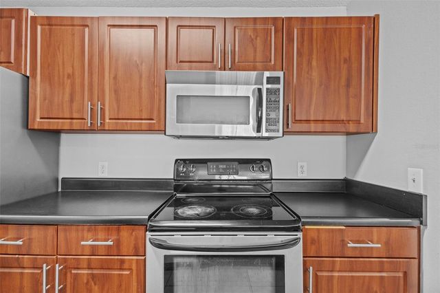 9481 HIGHLAND OAK DRIVE 305, Tampa, FL 33647