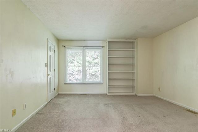 4905 Carlisle MEWS, Williamsburg, VA 23188