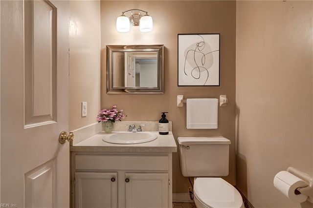 4905 Carlisle MEWS, Williamsburg, VA 23188