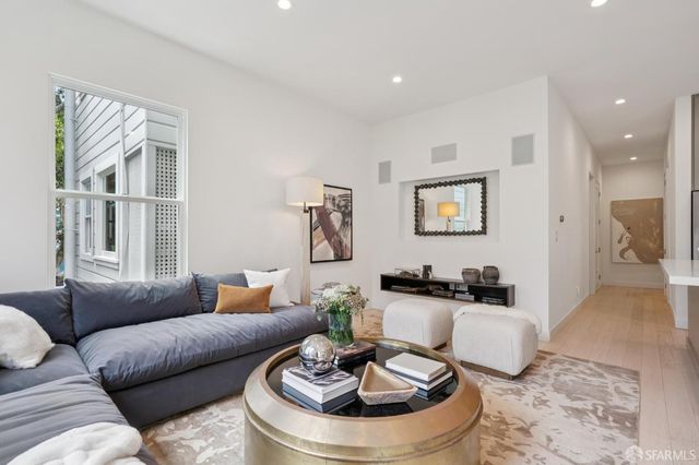 991 Dolores Street, San Francisco, CA 94110