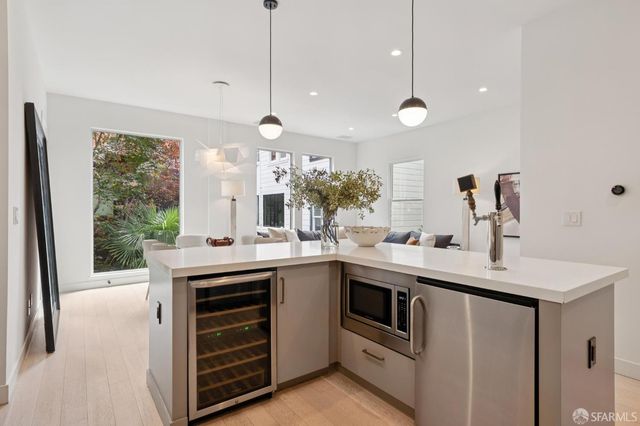991 Dolores Street, San Francisco, CA 94110