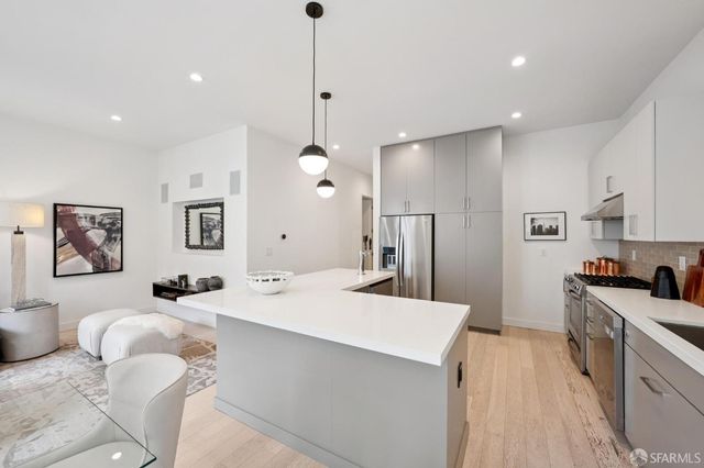 991 Dolores Street, San Francisco, CA 94110