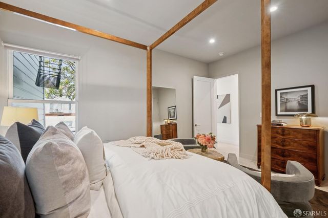 991 Dolores Street, San Francisco, CA 94110