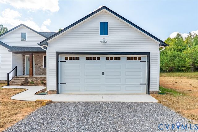 1373 Twenty Two Rd, Pamplin, VA 23958