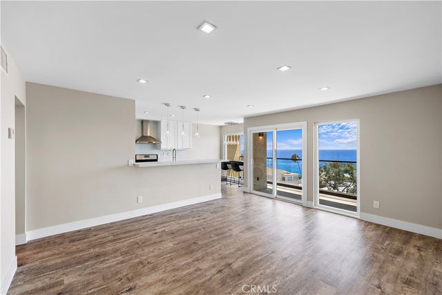 694 N Coast 3, Laguna Beach, CA 92651