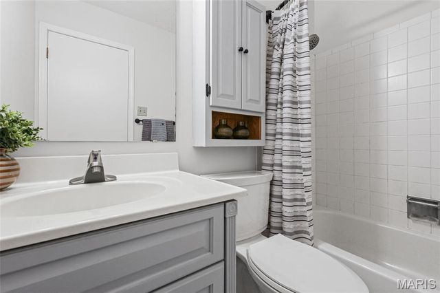 250 Valley View Ridge Drive, Valley Park, MO 63088