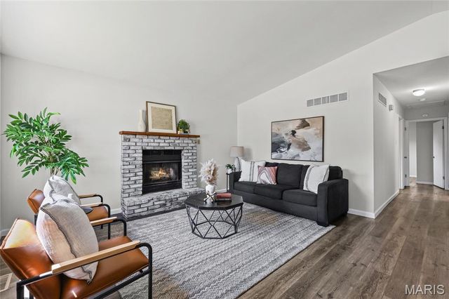 250 Valley View Ridge Drive, Valley Park, MO 63088