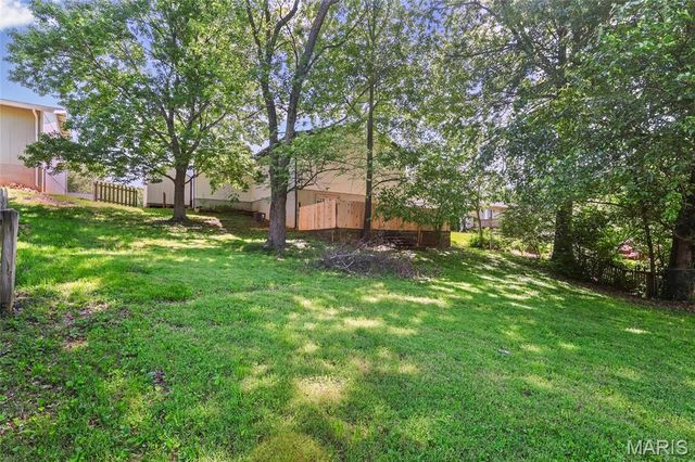 250 Valley View Ridge Drive, Valley Park, MO 63088