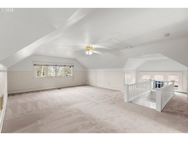 2936 Se TAYLOR St, Portland, OR 97214