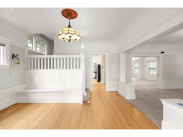 2936 Se TAYLOR St, Portland, OR 97214