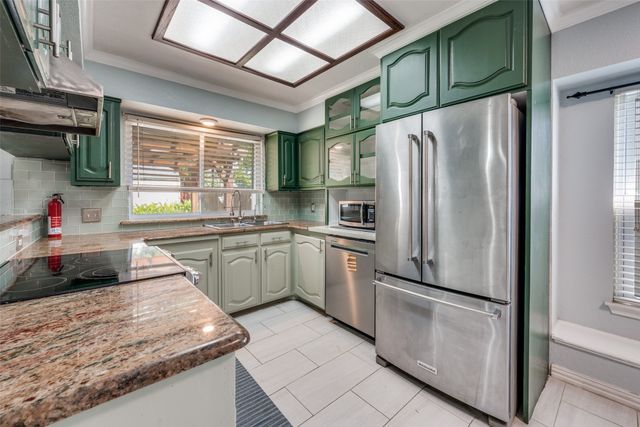 1808 Willow Vale Drive, Fort Worth, TX 76134