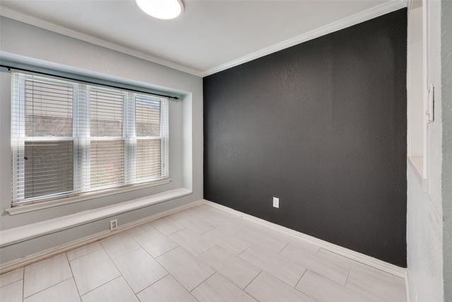 1808 Willow Vale Drive, Fort Worth, TX 76134