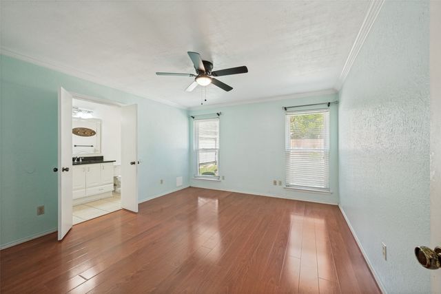 1808 Willow Vale Drive, Fort Worth, TX 76134