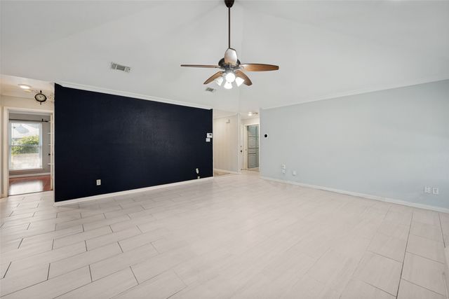 1808 Willow Vale Drive, Fort Worth, TX 76134