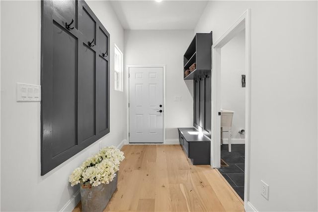 5705 Registry Oaks SE Lane, Mableton, GA 30126