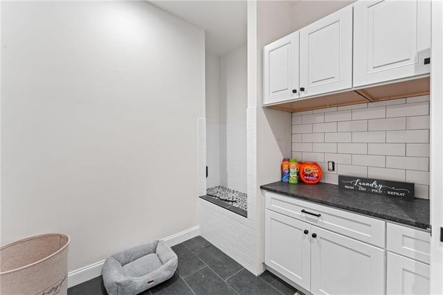 5705 Registry Oaks SE Lane, Mableton, GA 30126