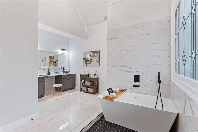 5705 Registry Oaks SE Lane, Mableton, GA 30126