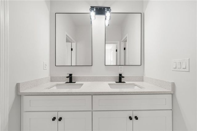 5705 Registry Oaks SE Lane, Mableton, GA 30126