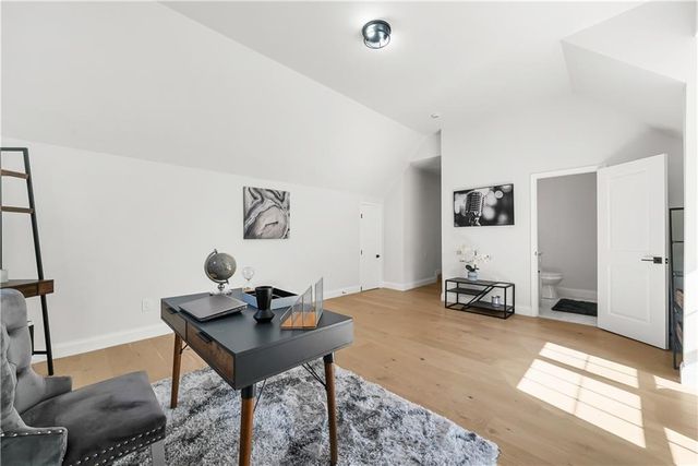 5705 Registry Oaks SE Lane, Mableton, GA 30126