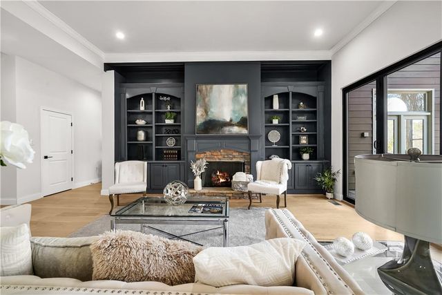 5705 Registry Oaks SE Lane, Mableton, GA 30126