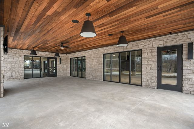 15943 Vitalize Run, Fishers, IN 46040