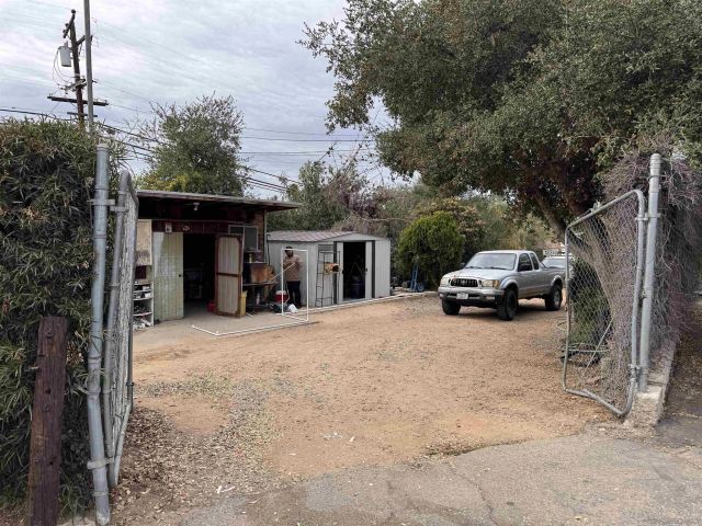 1708 E Mission, Fallbrook, CA 92028