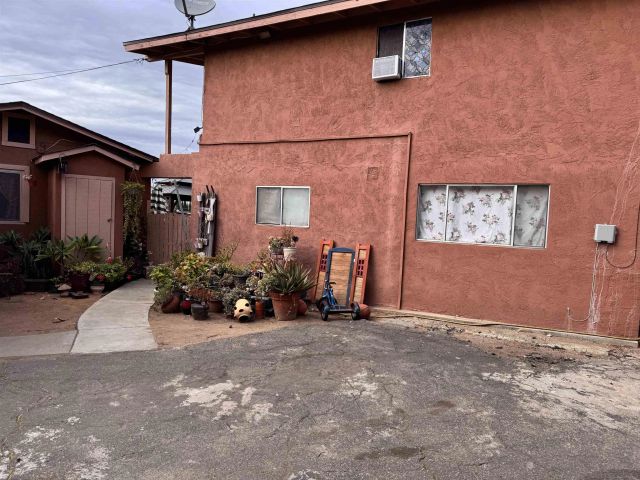 1708 E Mission, Fallbrook, CA 92028