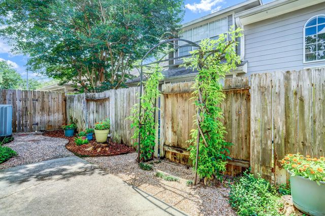 14420 Walters Road 57, Houston, TX 77014