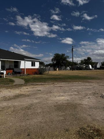 500 9th Avenue, Canyon, TX 79015