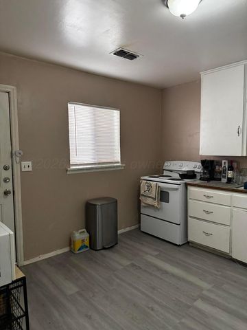 500 9th Avenue, Canyon, TX 79015