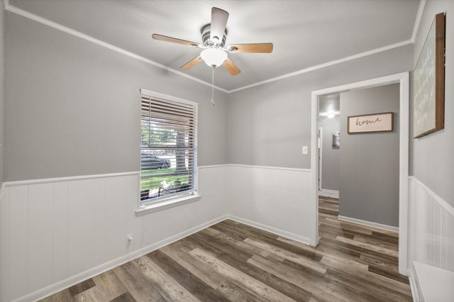 1409 Sundale Street, Ennis, TX 75119