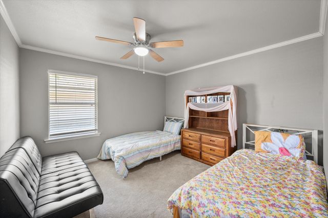1409 Sundale Street, Ennis, TX 75119