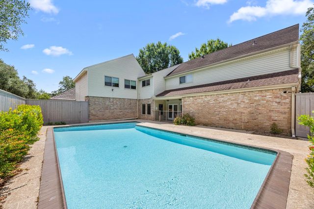 15742 Walkwood Drive, Houston, TX 77079