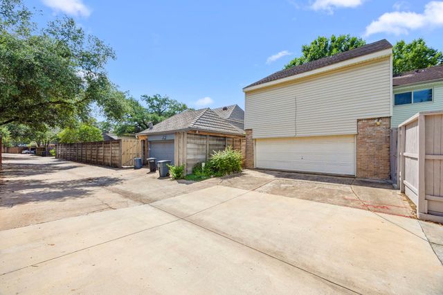 15742 Walkwood Drive, Houston, TX 77079