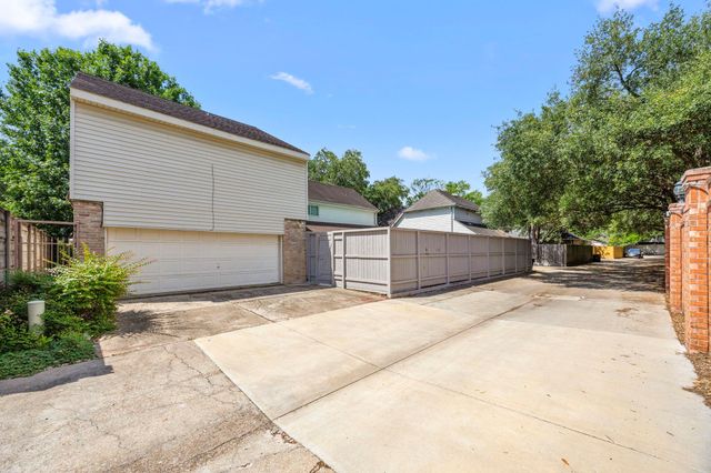 15742 Walkwood Drive, Houston, TX 77079