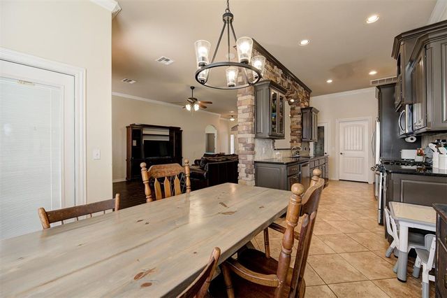 1108 Lanie Lane, Moore, OK 73160