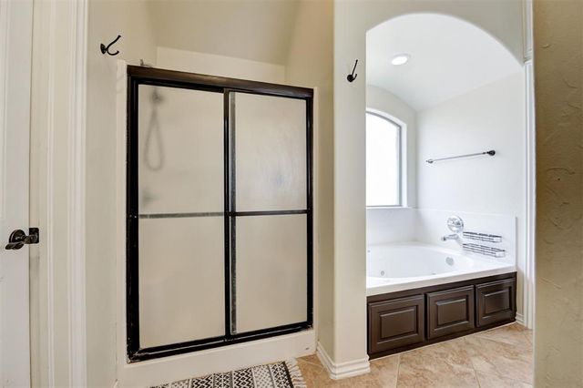 1108 Lanie Lane, Moore, OK 73160