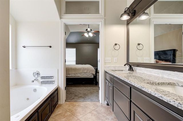 1108 Lanie Lane, Moore, OK 73160