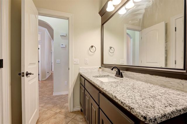 1108 Lanie Lane, Moore, OK 73160