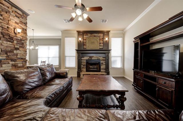 1108 Lanie Lane, Moore, OK 73160