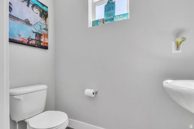 9732 S CALDERA LN, South Jordan, UT 84095