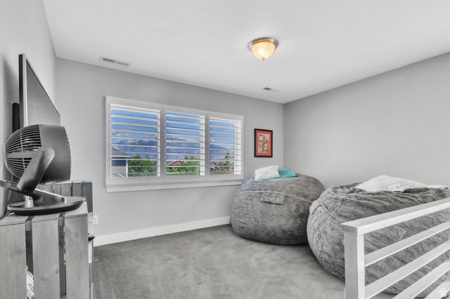 9732 S CALDERA LN, South Jordan, UT 84095