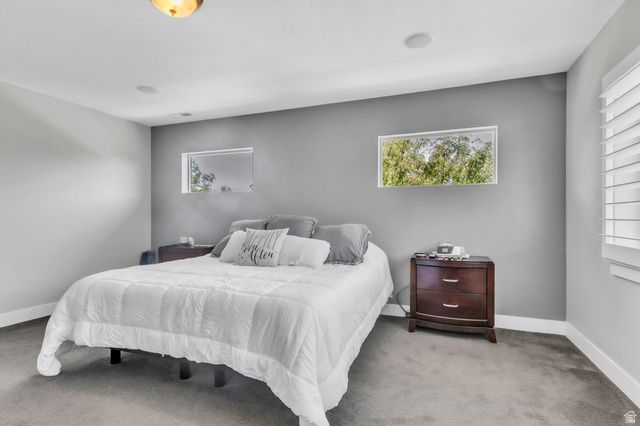 9732 S CALDERA LN, South Jordan, UT 84095