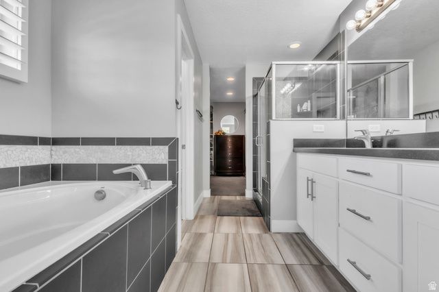 9732 S CALDERA LN, South Jordan, UT 84095