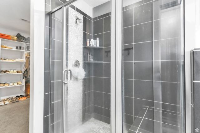 9732 S CALDERA LN, South Jordan, UT 84095