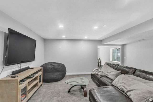 9732 S CALDERA LN, South Jordan, UT 84095