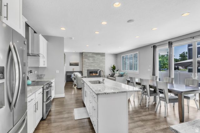 9732 S CALDERA LN, South Jordan, UT 84095